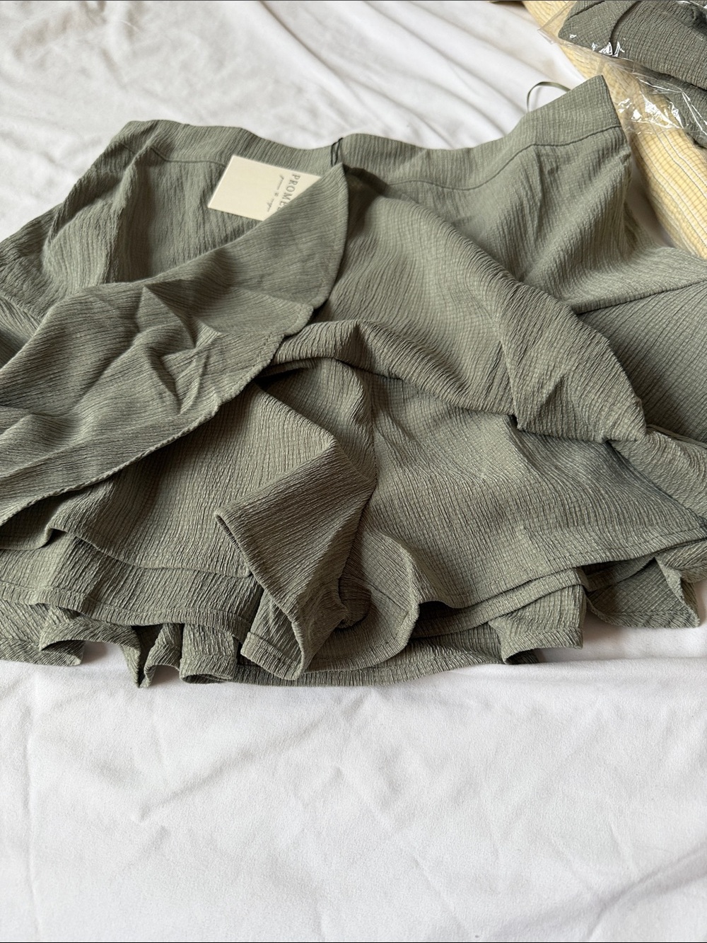 Promesa Green Mini Skirt Skort. Size S, M, L - Picture 2 of 5